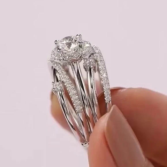 New Women’s 925 Silver Shiny Multilayer Diamond Ring - Picture 5 of 6